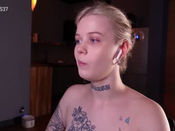 female cam girl tendertainted image #2796037