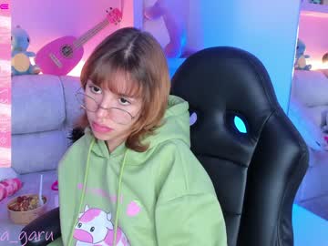 ela_garu  female  webcam