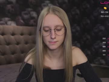 female cam girl angeellina image #1644261