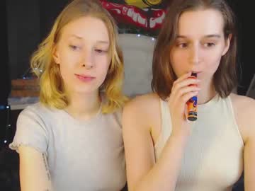 female cam girl julia_tina image #823477