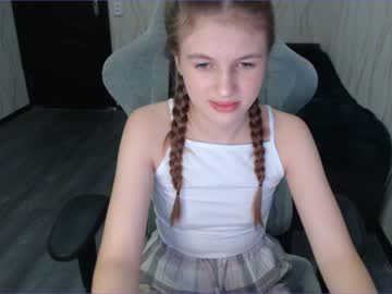 female cam girl kylie_mine image #2804027