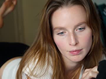 female cam girl ellaa91 image #2531451