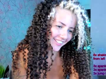 female cam girl elliy_coy image #2597900