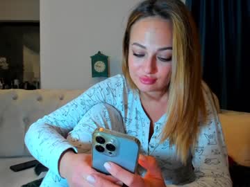 female cam girl mirrabelle13 image #1077078