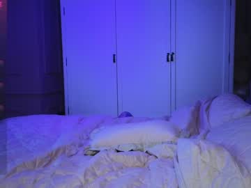 prettyj1995  female  webcam