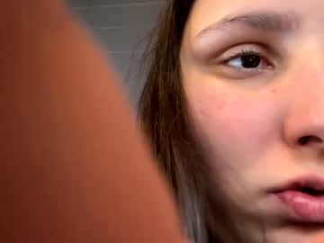 female cam girl emilygirl6969 image #3963057