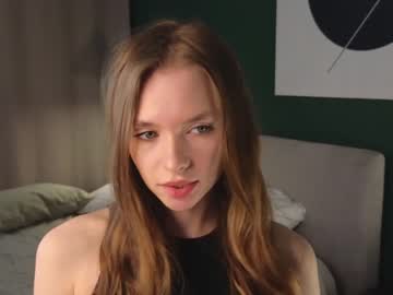 female cam girl elenegilbertson image #3995161