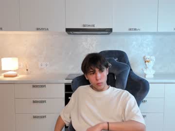 female cam man kevin_fanee image #3908964