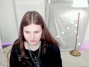 female cam girl k_a_r_o_l_i_n_a image #2395631