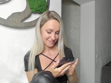 iron__girl  female  webcam