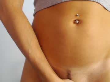female cam girl eat_mee_out image #2917248