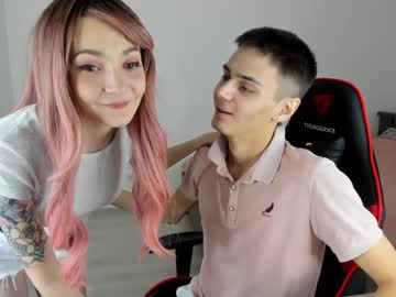 female cam couple mia_n_harry image #2618354