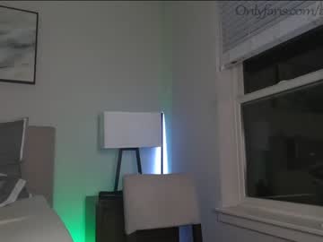 female cam couple ari_lovexo image #2785606