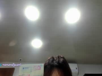 female cam girl vanandjuani image #2796263