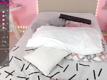 female cam girl little_effy18 image #1493524