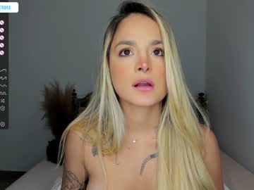 female cam girl one_more_cum image #2714730