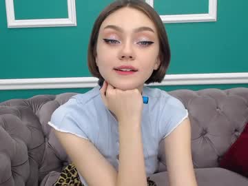 female cam girl adelewilson__ image #332756