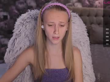 female cam girl angeellina image #456662