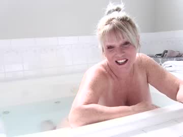 female cam girl daniluvs2 image #2840930