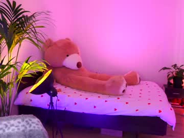 female cam girl juicyandthepussyblvd image #1394935