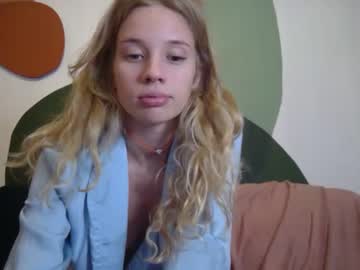 female cam couple andrewcobratate image #3077799