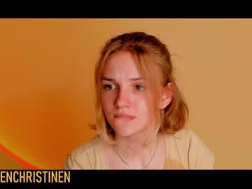 female cam couple helenchristensen image #2239333