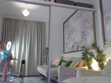 female cam girl marrylouanne image #1235221