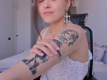 female cam girl adriana_hill image #2093141