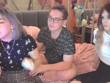 female cam couple nickanny image #3736573
