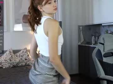 female cam girl _guesswhat_ image #2036654