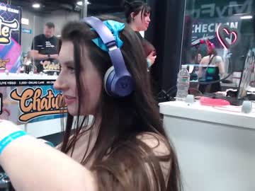 female cam girl arielking69 image #2915212