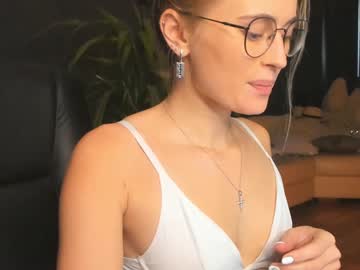 female cam girl linellali image #2874789
