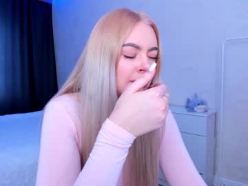 female cam girl 8a8y_nura image #3818846