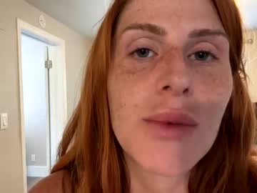 female cam couple freckledred_ image #3939525