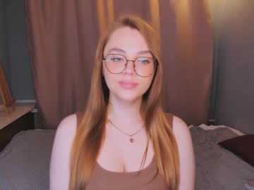 female cam girl darelhickory image #3998531
