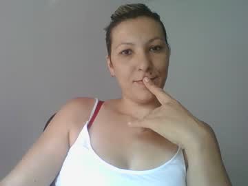 female cam girl lara_flame image #3938650