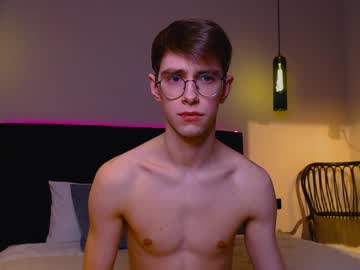 female cam man alfie_evanss image #1206420