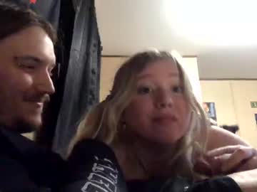 female cam couple thefaulks69 image #969909