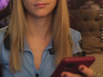 female cam girl angeellina image #2671445