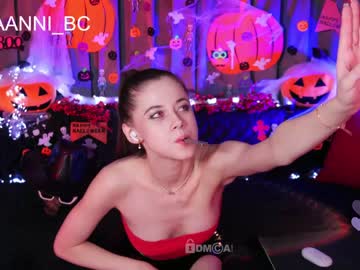 female cam girl taanni_bc image #2988747