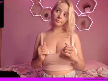 female cam girl bella_adams_ image #1663614