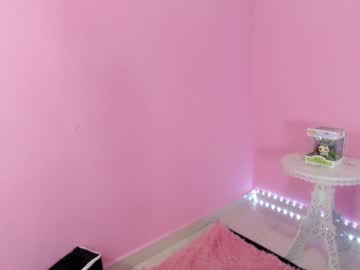 female cam girl little_effy18 image #2088600