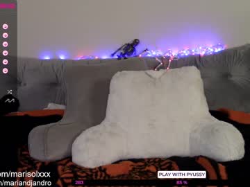 female cam girl mari_and_jandro image #3237360