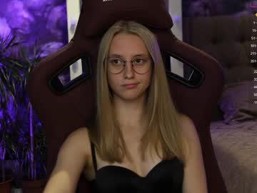 female cam girl angeellina image #2806742