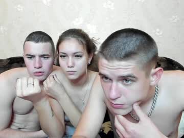 female cam couple family_intrigue image #80375