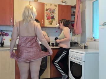 female cam couple juliana35 image #1426370