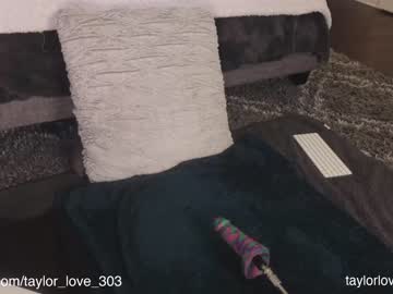 female cam girl taylor_love_303 image #3350798