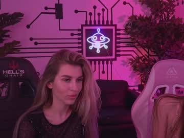 female cam couple anabel054 image #2570389