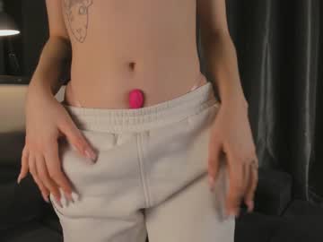 female cam girl mesoroydarlin image #3045045