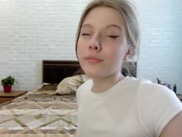 female cam couple lucky_tweet image #2350945